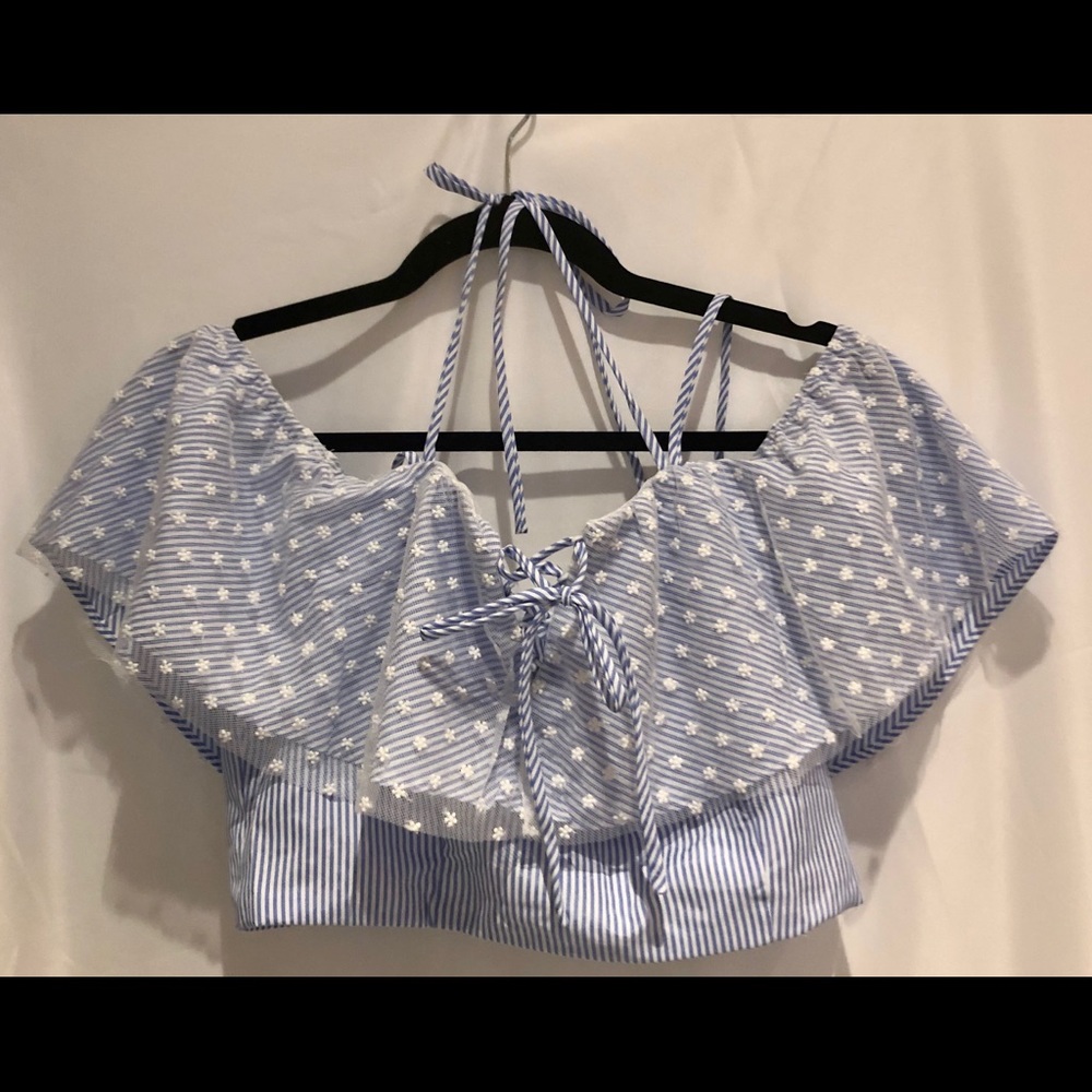 Do + Be Sold at Nordstrom Crop Top Medium
